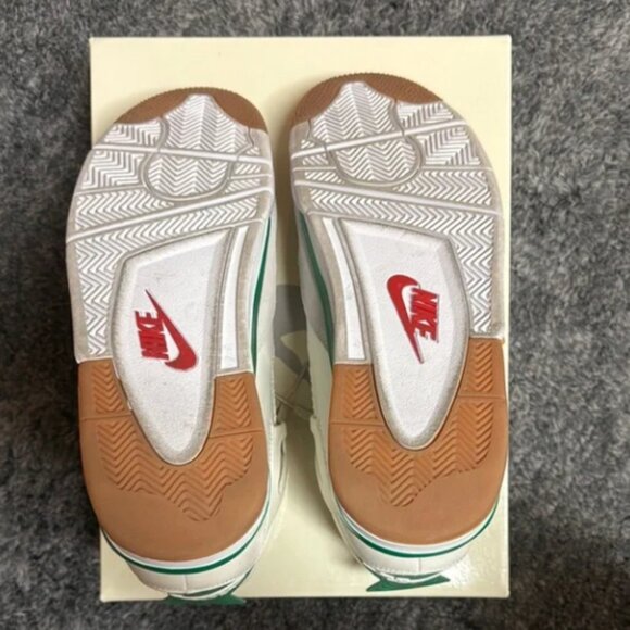 Jordan 4 SB Pine Green - Picture 3 of 4